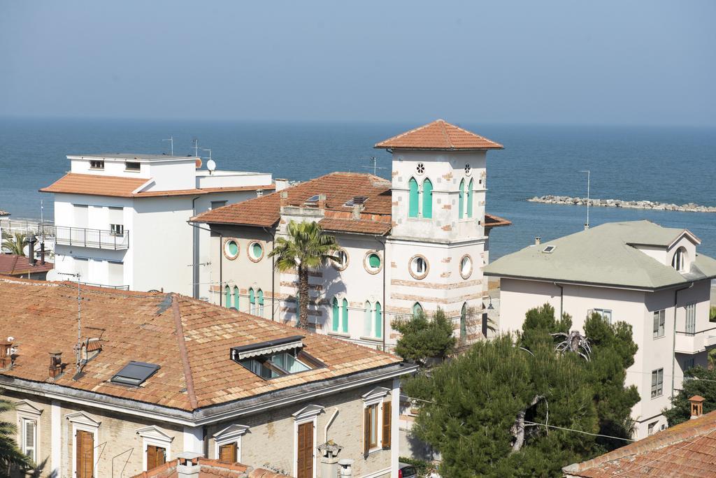 Hotel Gabbiano Porto San Giorgio Kültér fotó