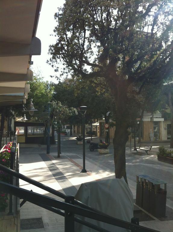 Hotel Gabbiano Porto San Giorgio Kültér fotó
